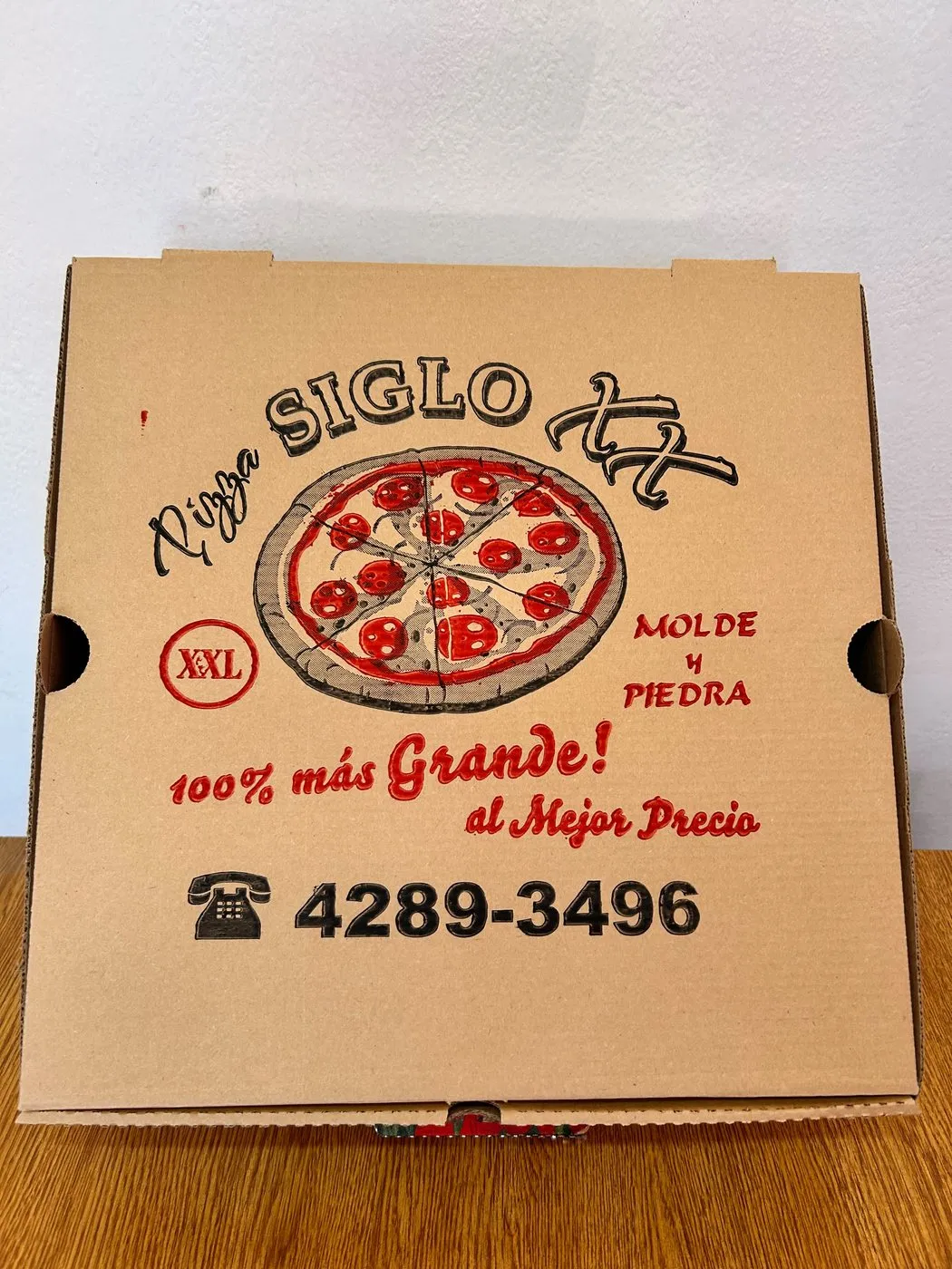 Caja para pizza de 32 × 32 × 4 cm impresa a dos colores para Pizza Siglo XX